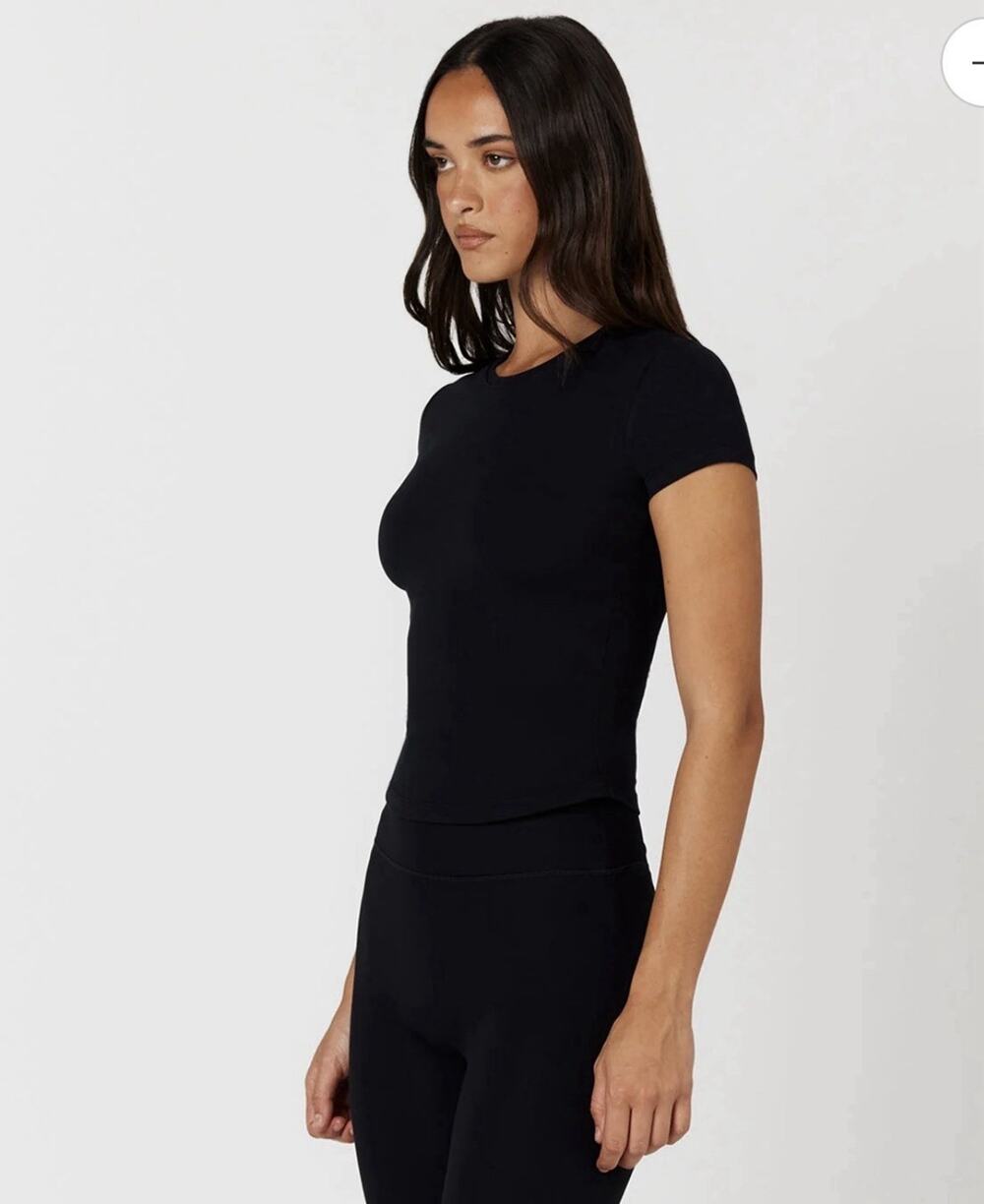 CSB FORM LITE TEE Women’s Small